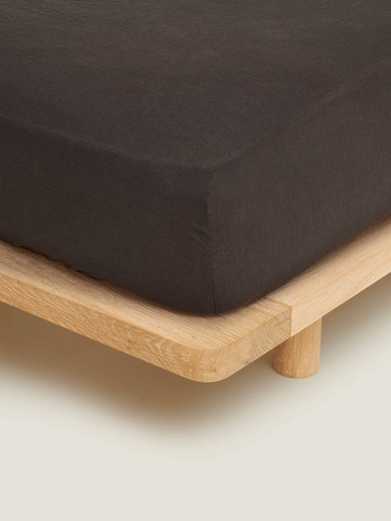 100% Linen Fitted Sheet in Charcoal